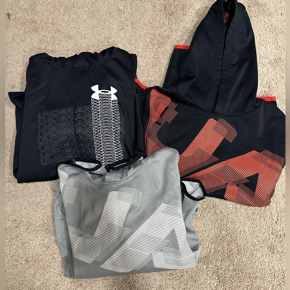 Boys Under Armour sweatshirts. Size L